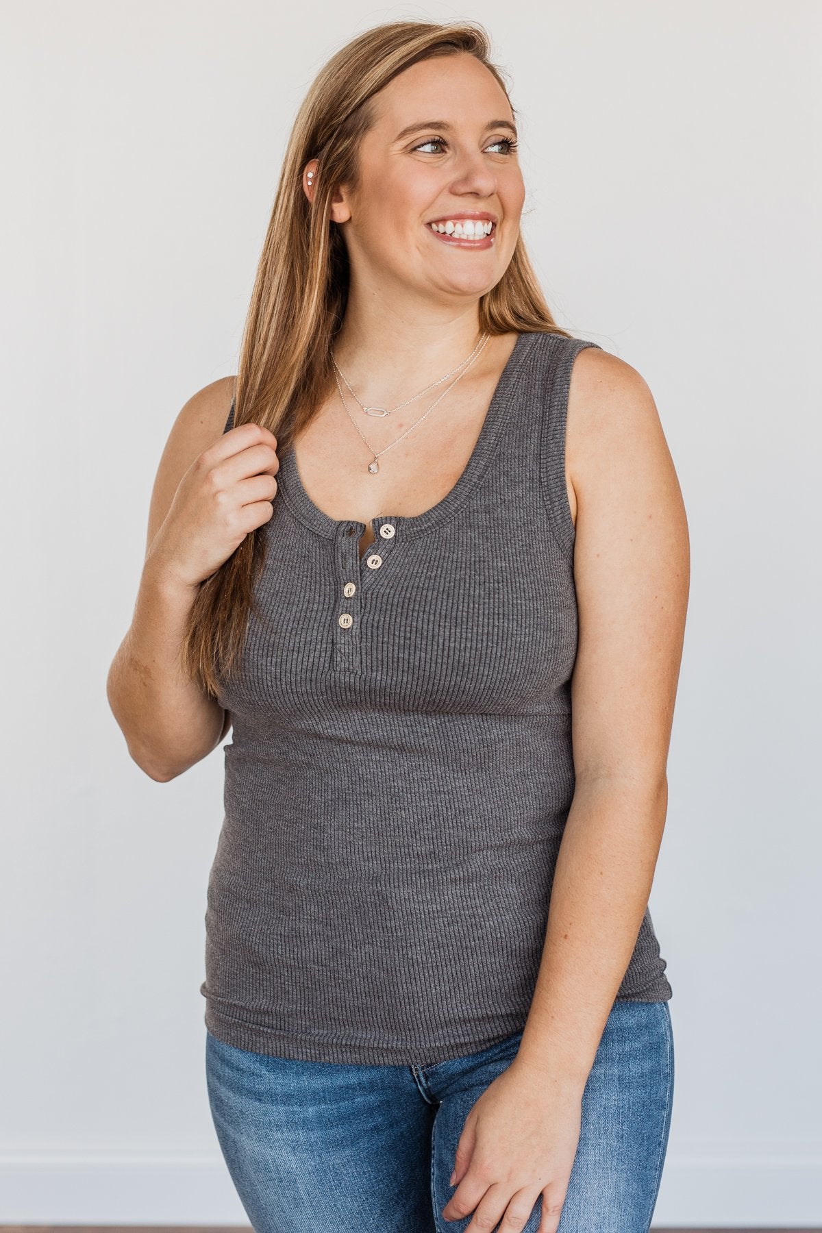 Alivia